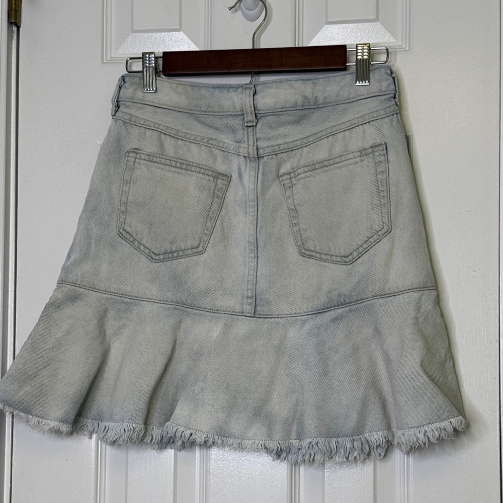Michael Kors Vintage Y2K Light Wash Raw Hem Denim Skirt Size 2 - Picture 5 of 8